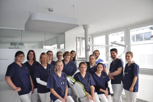 Das Team der Praxis Zahnarzt Landenberger 